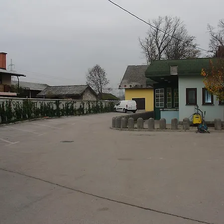 Janezic 3* Liubliana